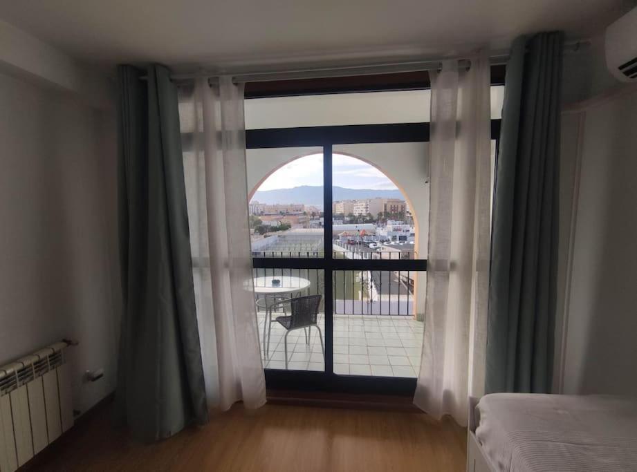 Roquetas Costa Apartment โรเกตัสเดมาร์ ภายนอก รูปภาพ