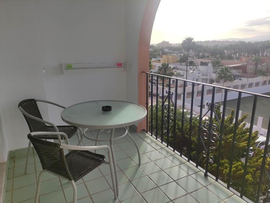 Roquetas Costa Apartment โรเกตัสเดมาร์ ภายนอก รูปภาพ